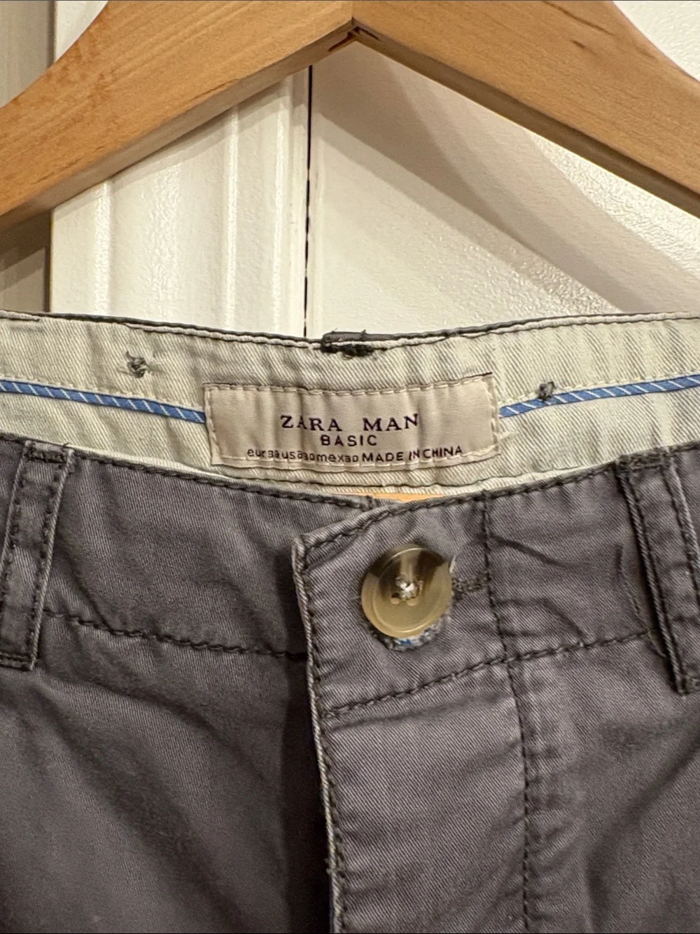 Zara Men's Chino Pants in Charcoal Gray